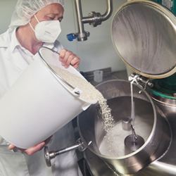primer paso en el proceso de fabricación del Arroz con leche de abredo